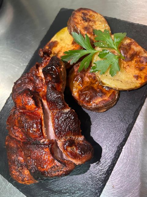 Carne asada con patatas