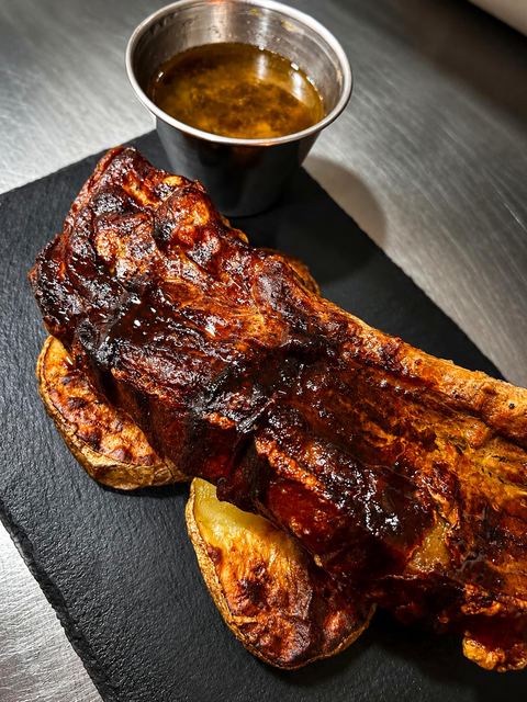 Costillar asado